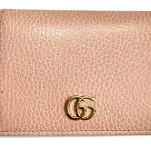 Gucci GG Marmont Wallet Gucci
Pink Leather Card Case Wallet COA